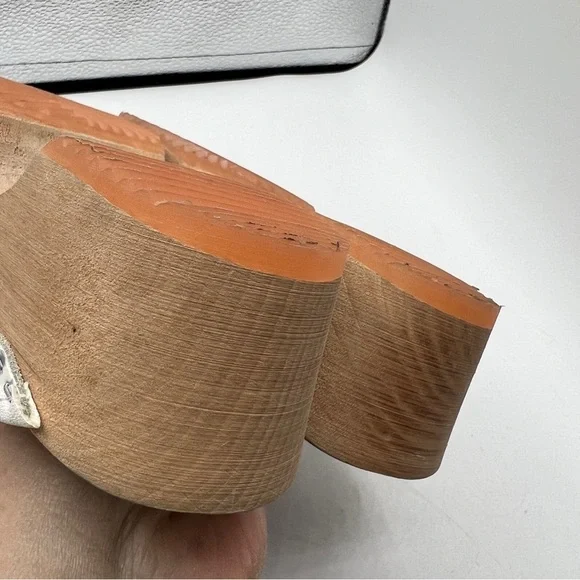 LINNEA Wood Open Back Flower Print Traction Slip-on Round Toe Leather Clogs - Picture 8 of 14